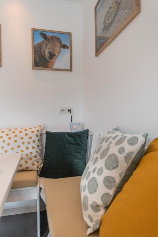 Vakantiewoning T Uusje 韦默尔丁厄 外观 照片